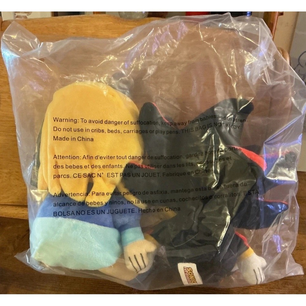 Sonic the Hedgehog Shadow and Maria Plush 2 Pack 10" Plush Kid Robot NWT Sealed - Picture 4 of 9